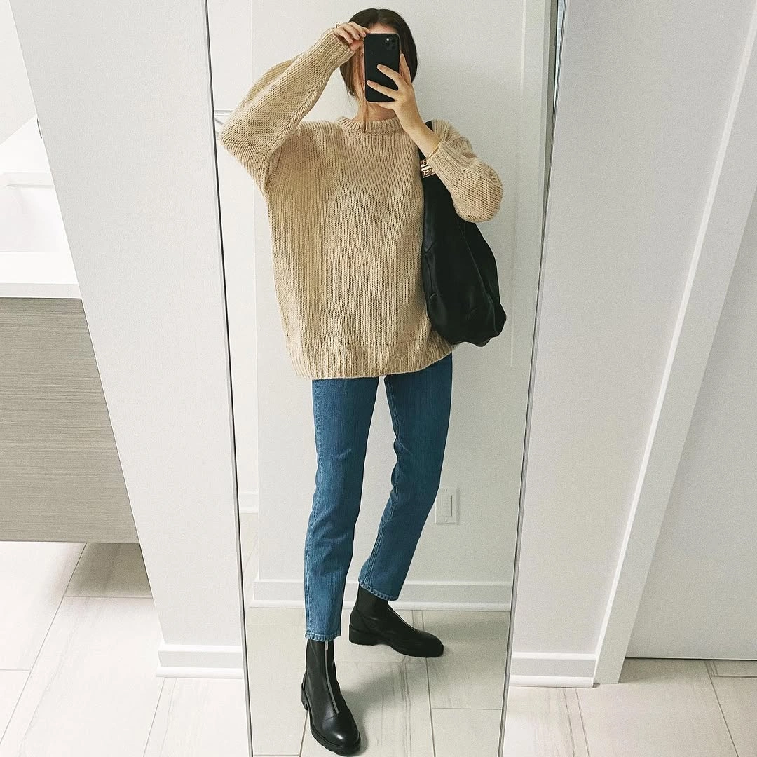 fall mom outfits 2026 The Oversized Sweater Formula I Reach for Every Autumn