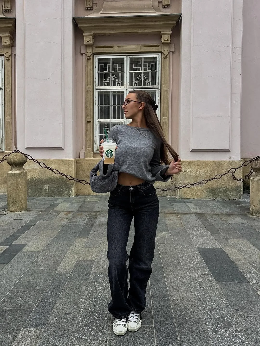 fall outfits for big busted women 2026 Relaxed Gray Knit and Wide-Leg Jeans for Everyday Confidence