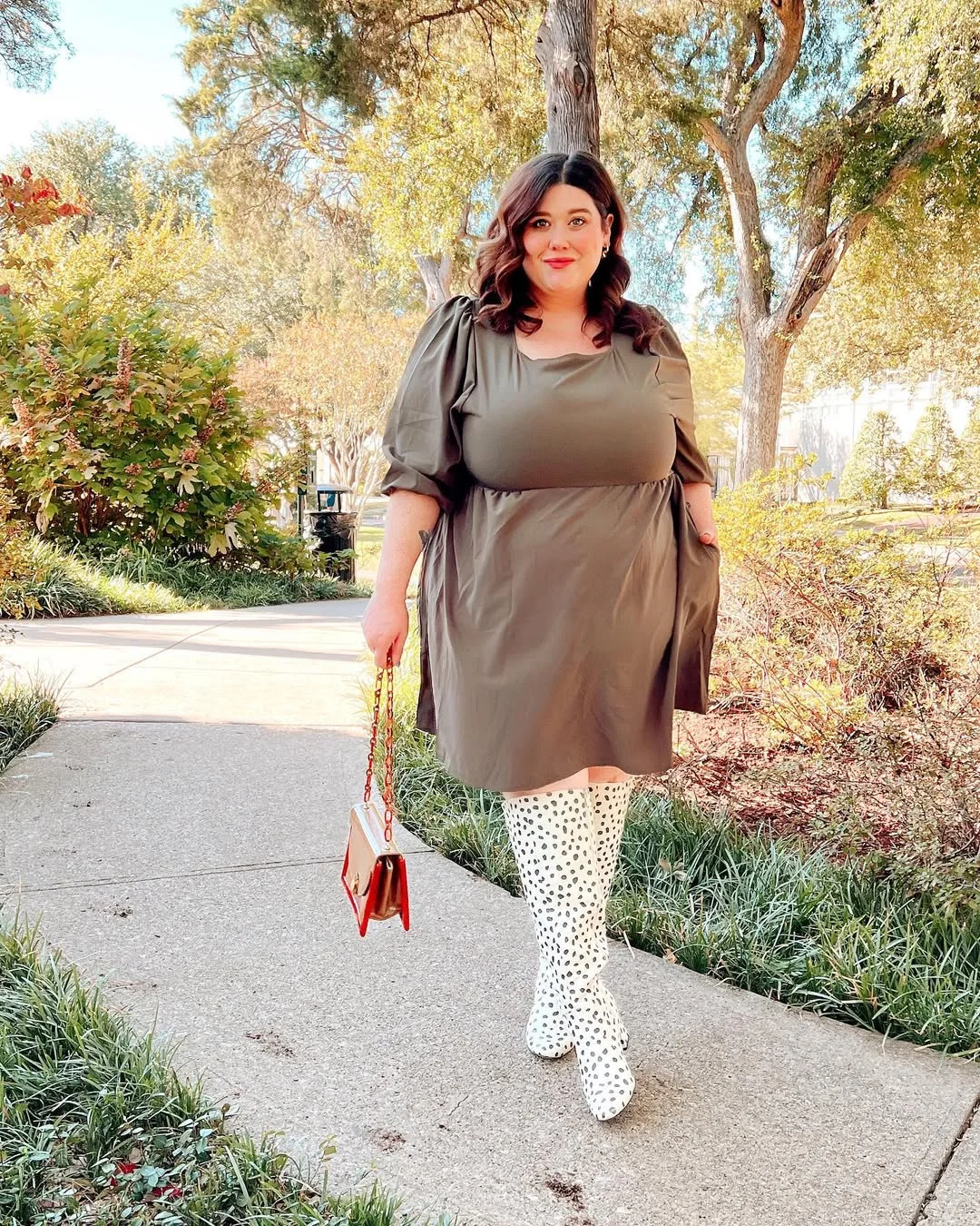 fall outfits for plus size women 2026 Soft Olive Dresses That Feel Feminine Without Trying Too Hard