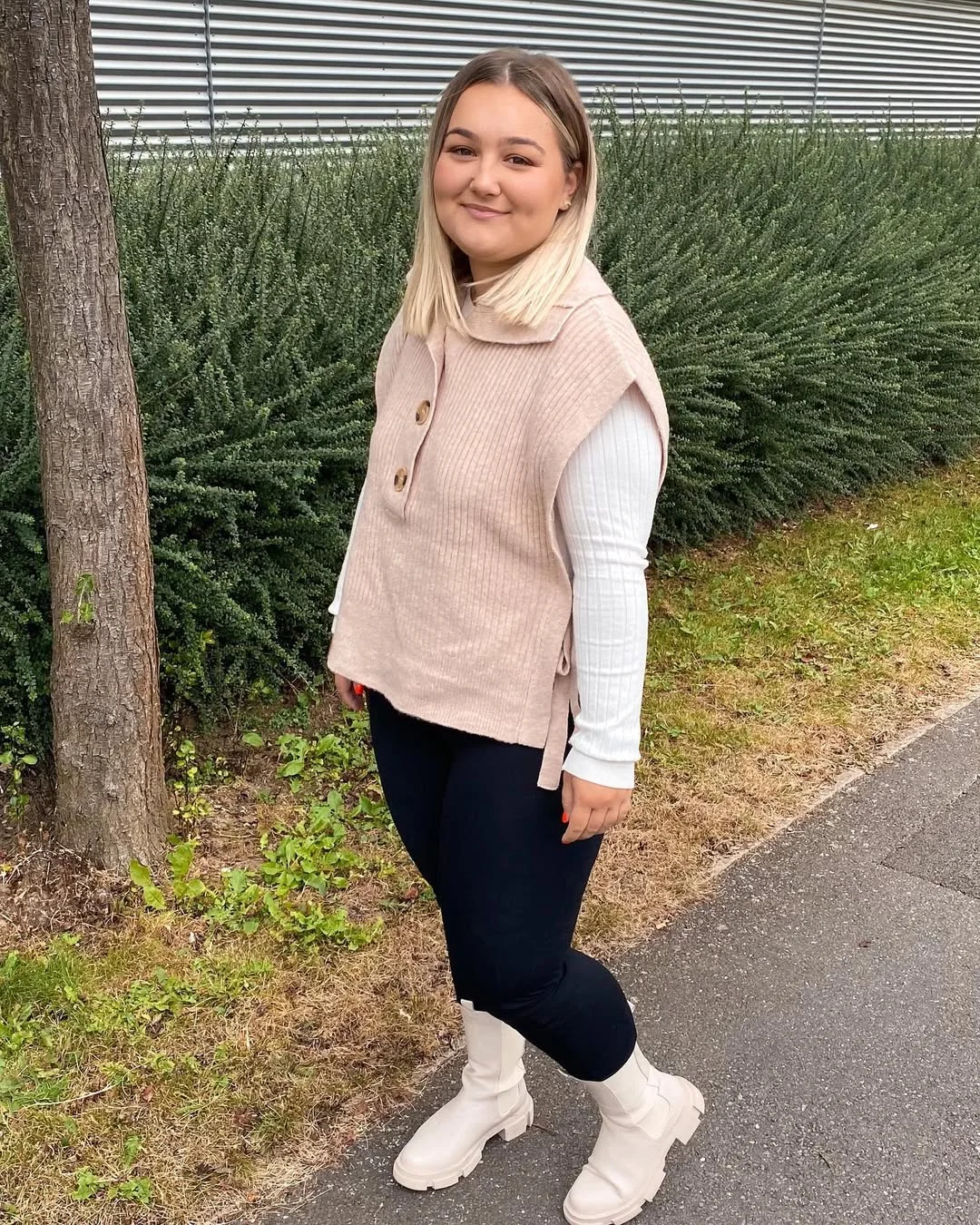 fall outfits with boots and leggings 2026 Soft Neutral Layers and Cream Boots