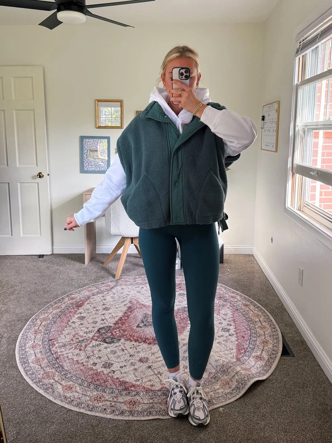 fall outfits with leggings 2026 The Oversized Fleece Vest Formula Everyone Is Copying Right Now