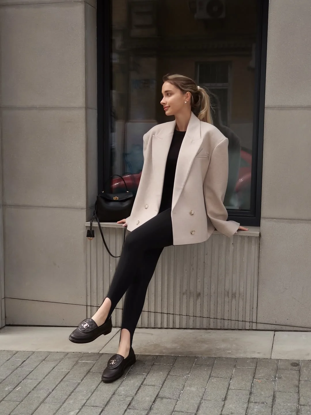 fall outfits with leggings 2026 The Blazer and Leggings Combo That Actually Works for Real Life