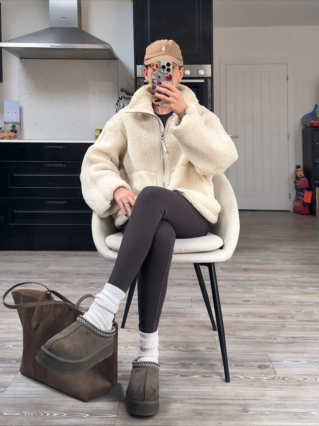 fall outfits with leggings 2026 The Ultra Cozy Ugg Outfit Everyone Lives In Once It Gets Cold
