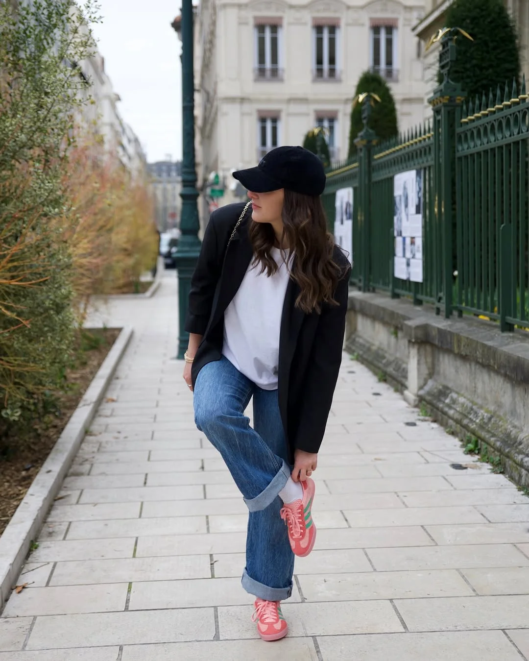 fall outfits with sneakers 2026 Pink Sneakers with Relaxed Denim and Parisian Layers