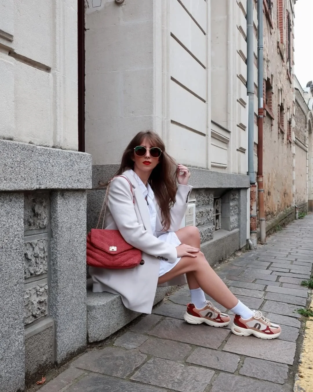 fall outfits with sneakers 2026 Soft Blazers and Chunky Sneakers for a European City Look