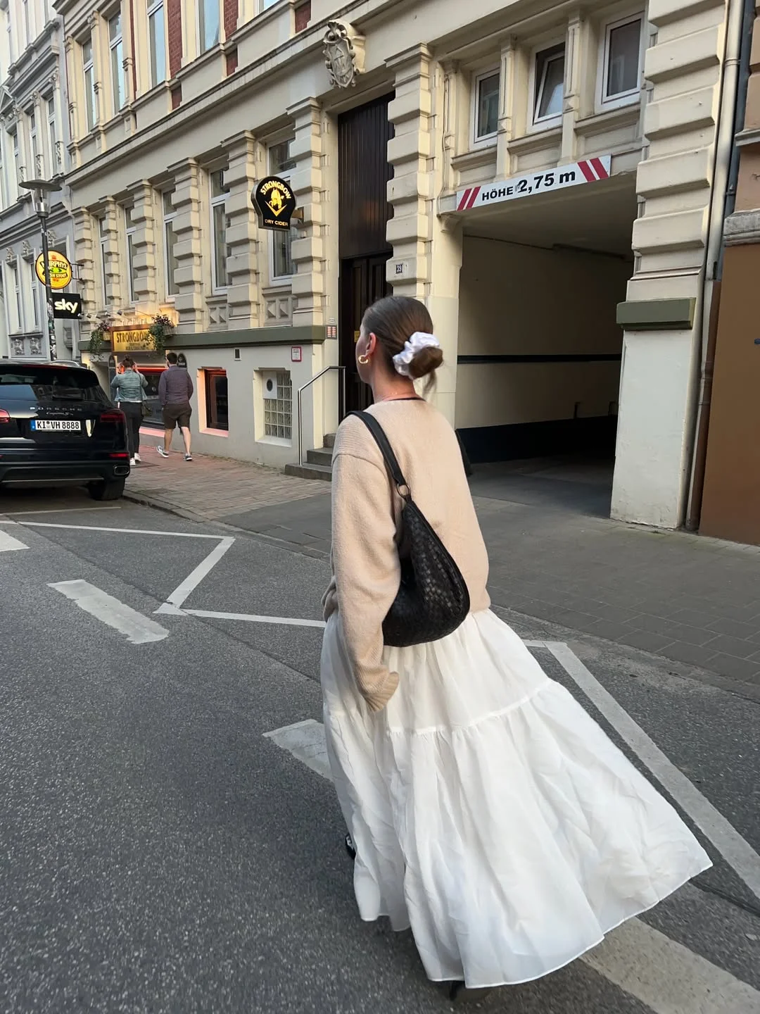 fall smart casual office outfits women 2026 Romantic Volume Skirts That Still Feel Office Appropriate