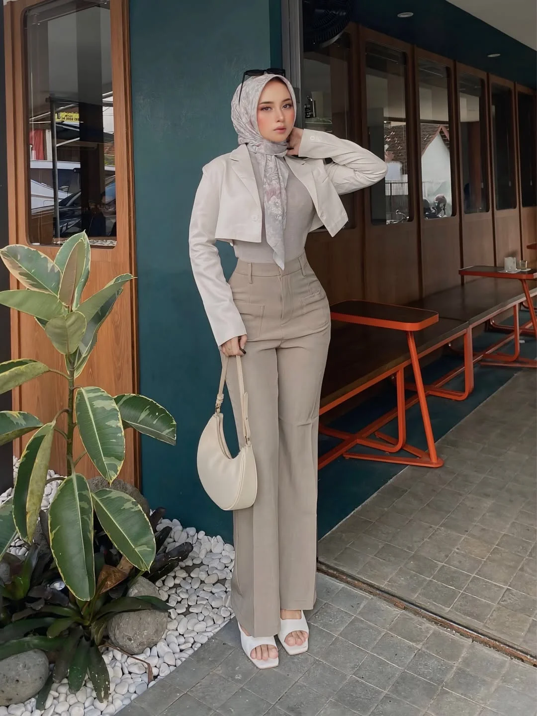 fall smart casual office outfits women 2026 Soft Neutral Tailoring For Elegant Modest Office Style