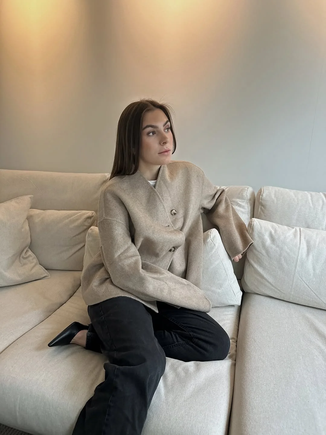 fall smart casual office outfits women 2026 Soft Minimalist Layers That Make Casual Office Dressing Feel Expensive