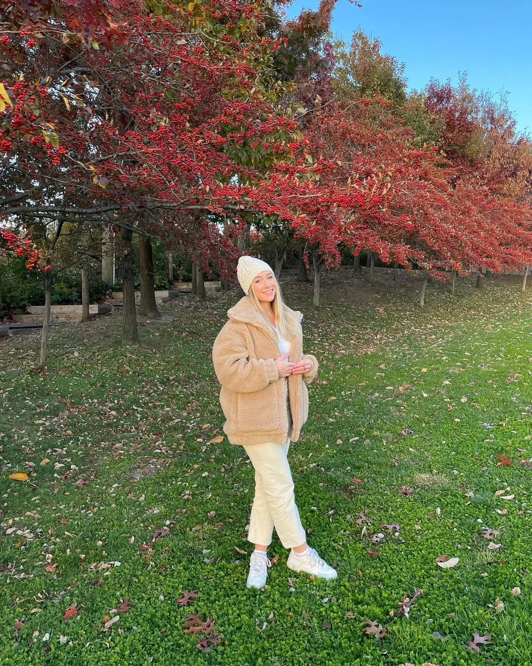 fall street style NYC outfits 2026 Soft Neutral Layers That Feel Expensive Without Trying Too Hard