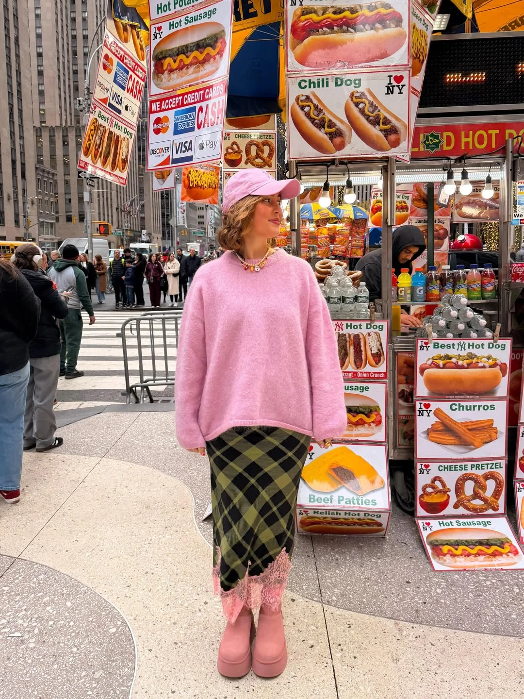 fall street style NYC outfits 2026 Playful Pink Layers That Somehow Work Perfectly in Midtown
