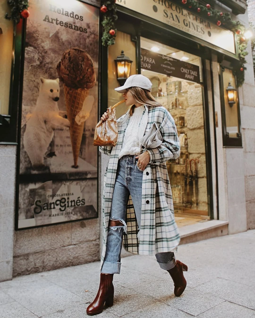 fall travel outfits 2026 Plaid Coats That Elevate Everyday Travel Style