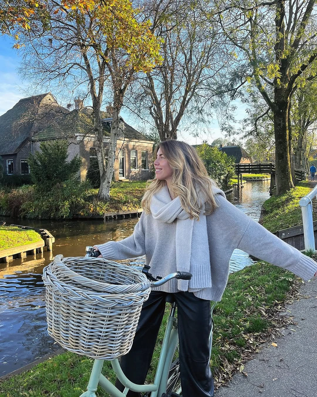 fall travel outfits 2026 Soft Knit Comfort for Slow European Mornings