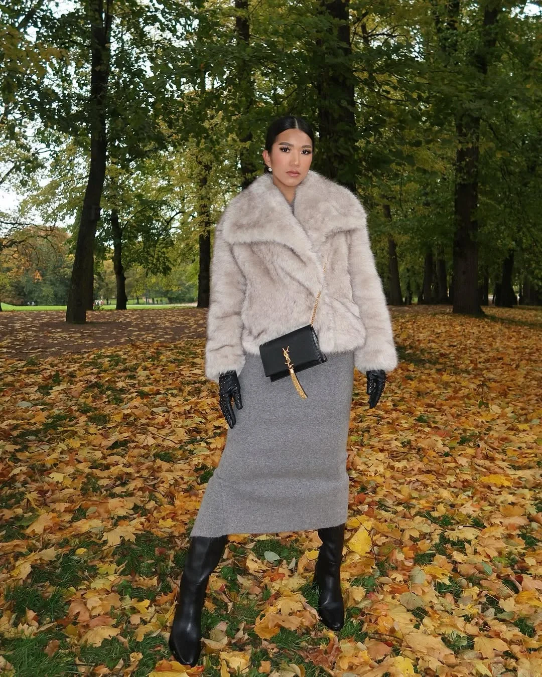 fall travel wardrobe for women 2026 Soft Textures That Make Cool Weather Feel Luxurious