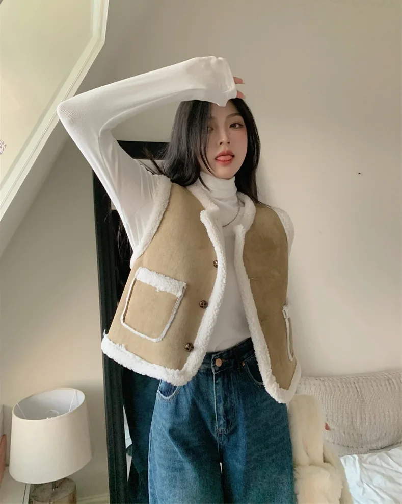 fall vest outfits for women 2026 Soft Shearling Textures Bring Warmth Without Bulk