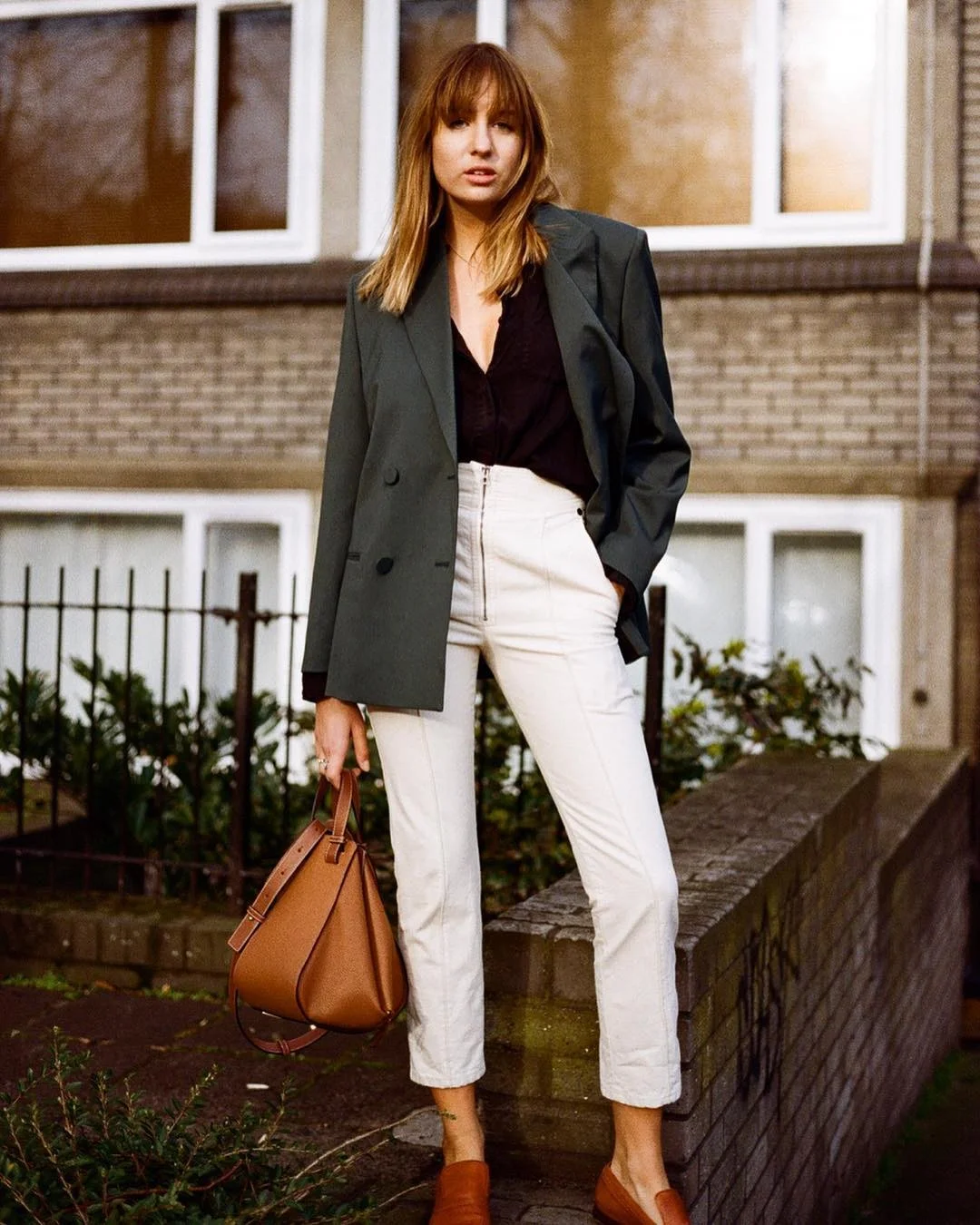 fall work outfits 2026 Sharp Blazers And Neutral Tones That Never Fail