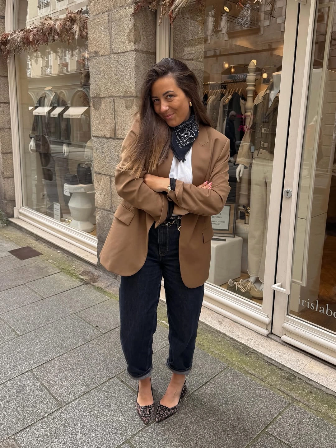 nice fall outfits 2026 Camel Blazers And Dark Denim Define Everyday Sophistication
