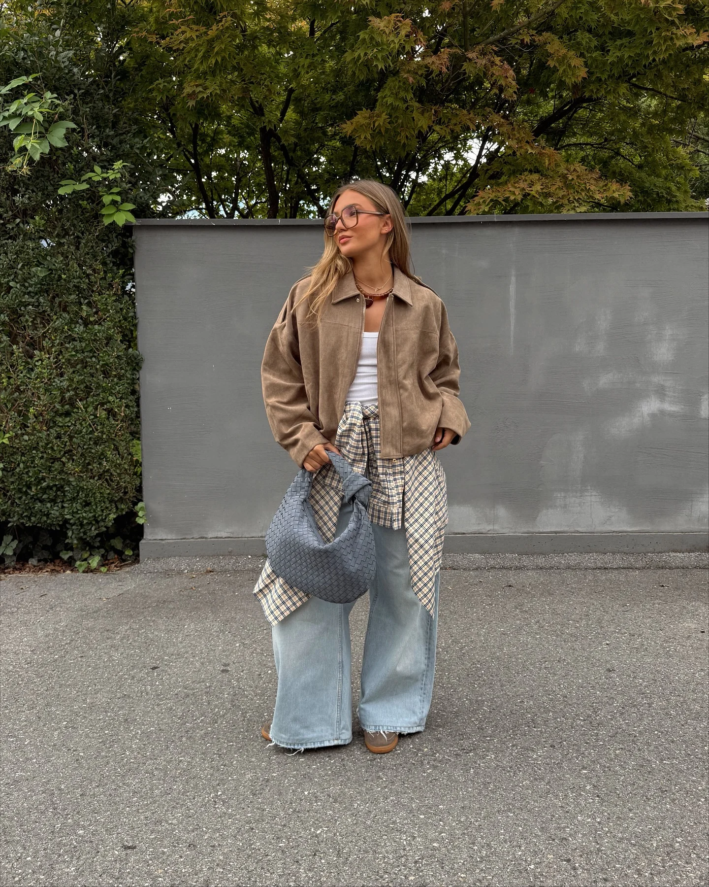 nice fall outfits 2026 Relaxed Denim And Suede Make Everyday Dressing Feel Fresh