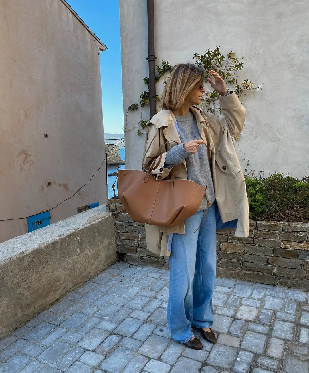 simple fall outfits 2026 Classic Trench, Soft Knit, and Light Denim for Everyday Fall