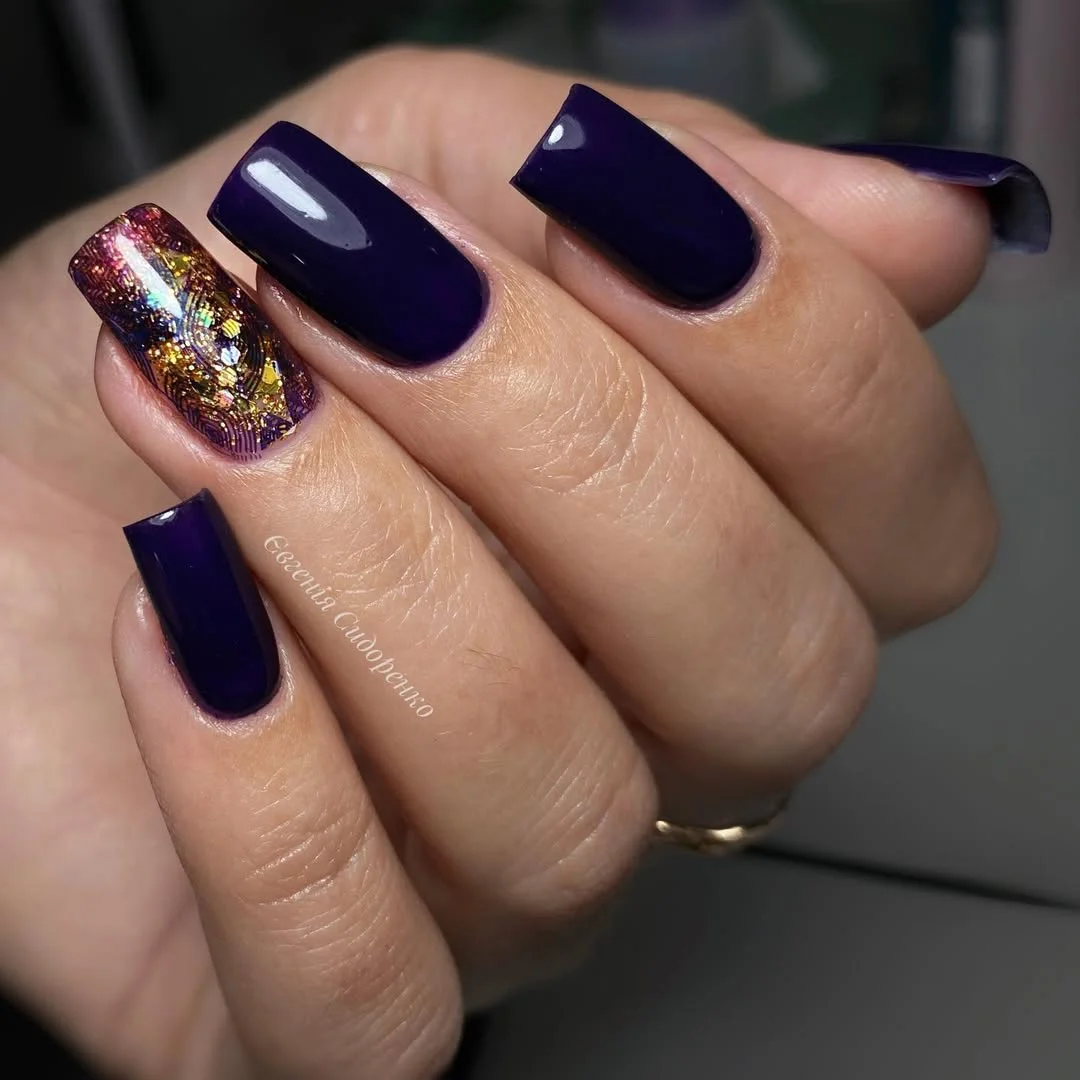 summer glitter nails 2026 Midnight Sapphire Glitter Statement
