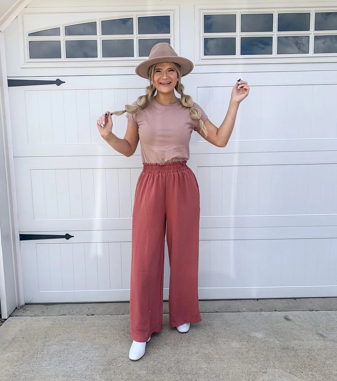 Summer to fall outfits 2026 Dusty Rose Tones Always Feel Right Between Seasons