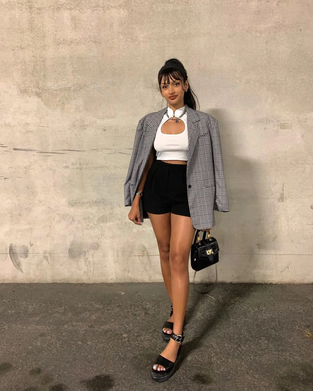 Summer to fall outfits 2026 Oversized Blazers And Tailored Shorts Make Night Out Dressing Cooler