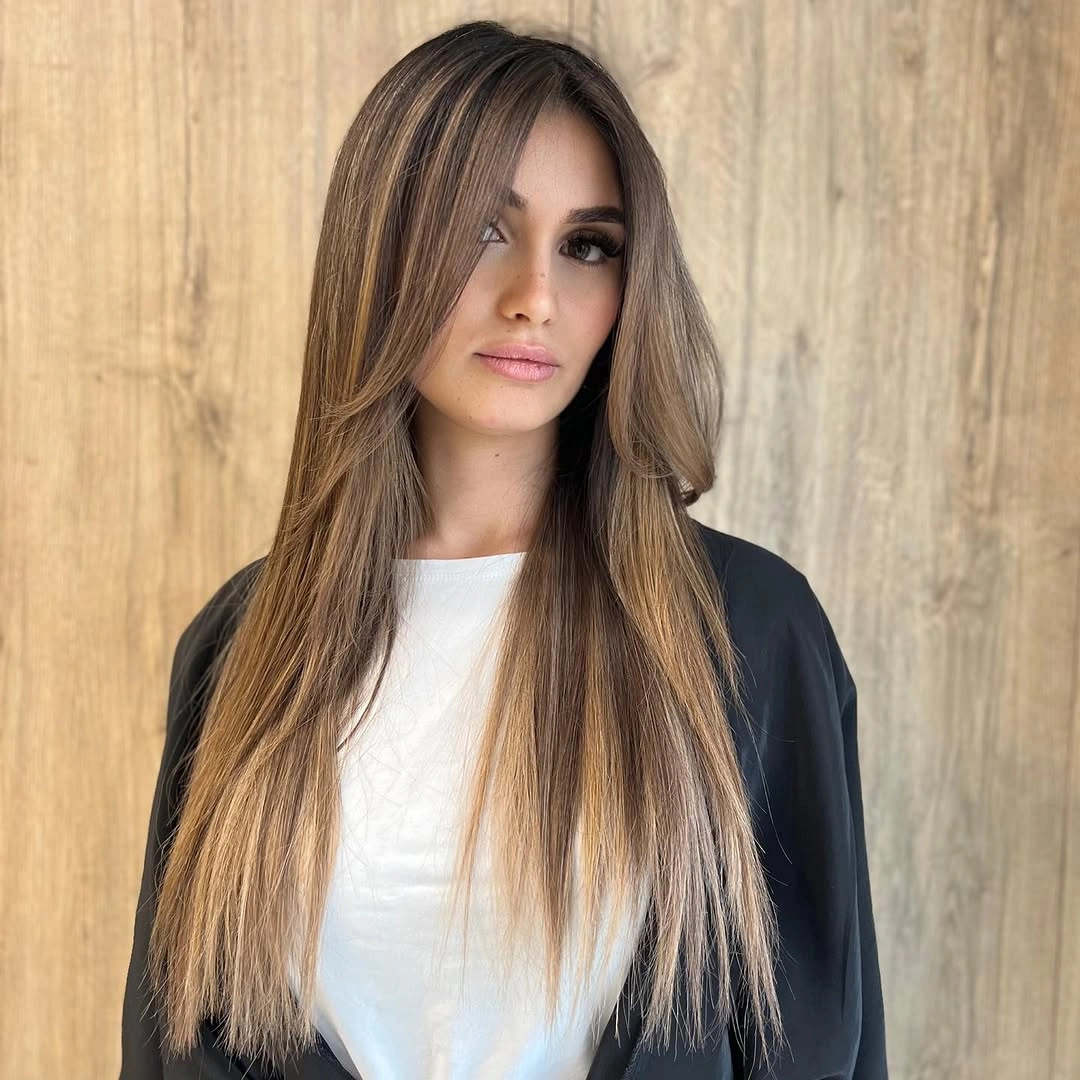 august hairstyles and color ideas 2026 Soft Long Layers With Seamless Natural Highlights