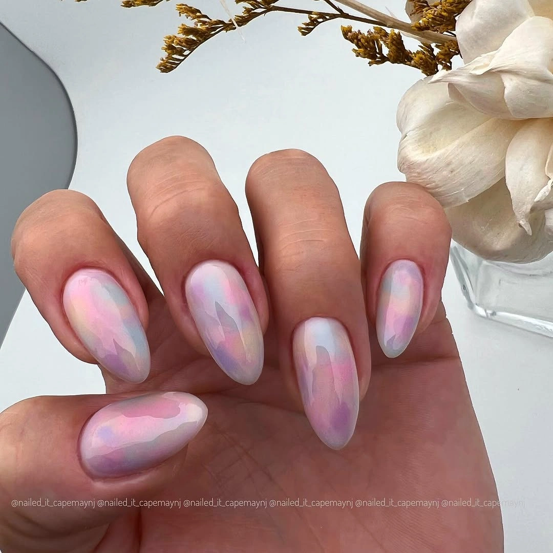 august nails color 2026 Dreamy Watercolor Pastels That Glow in August Light