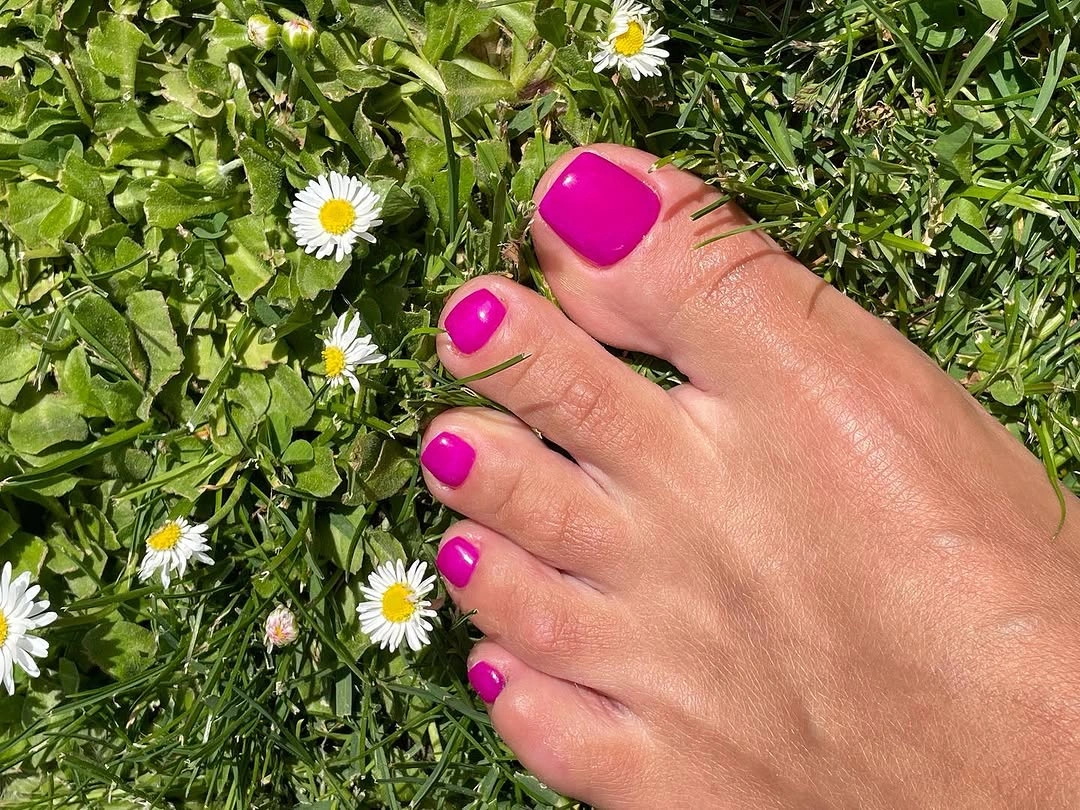 august toe nails 2026 Bold Fuchsia That Brings Instant Confidence