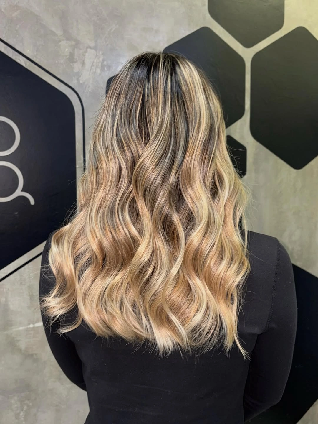 babylights hair ideas Golden Beige Babylights with Soft Ribbon Waves