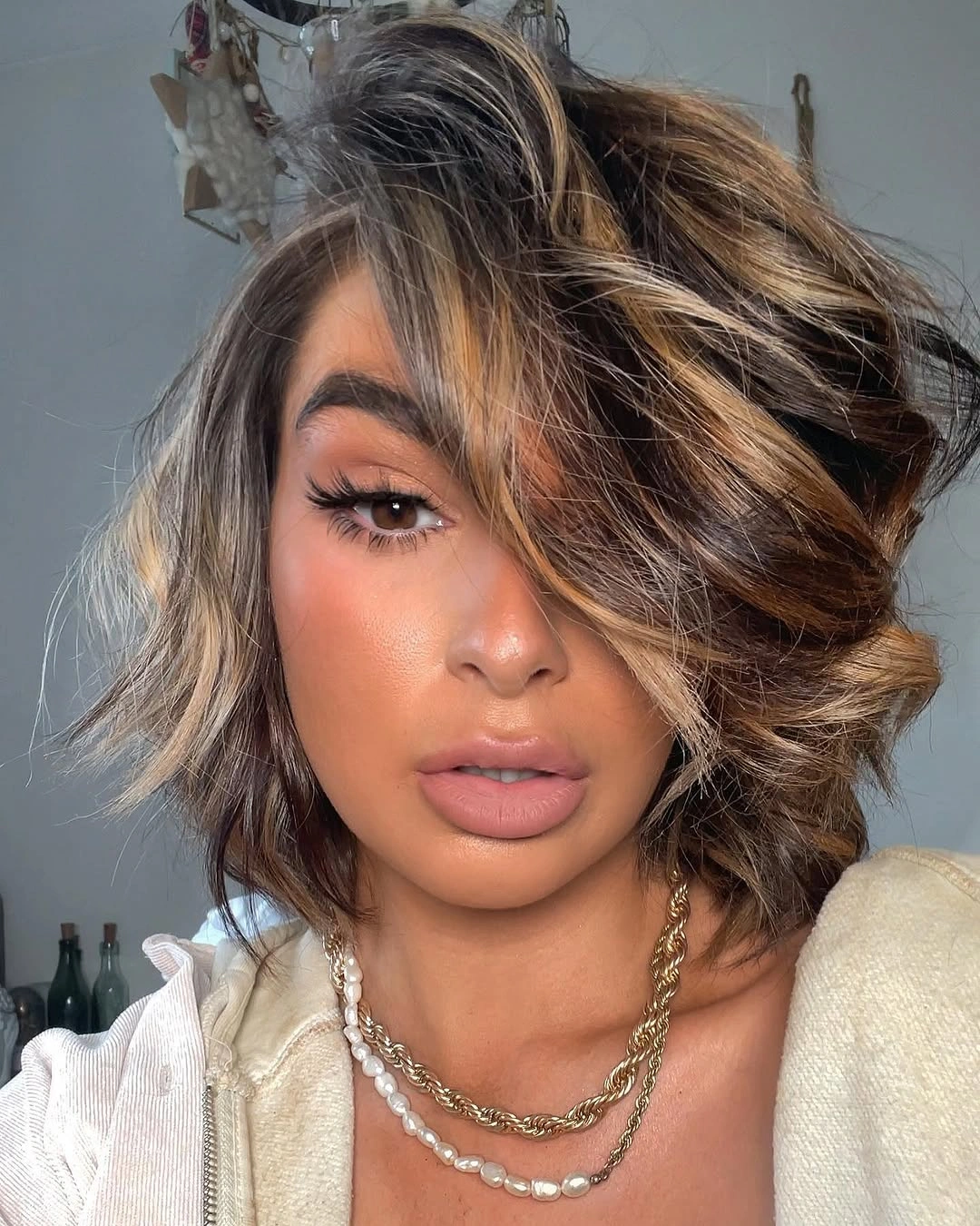 babylights hair ideas Dimensional Caramel Bob with Bold Money Pieces