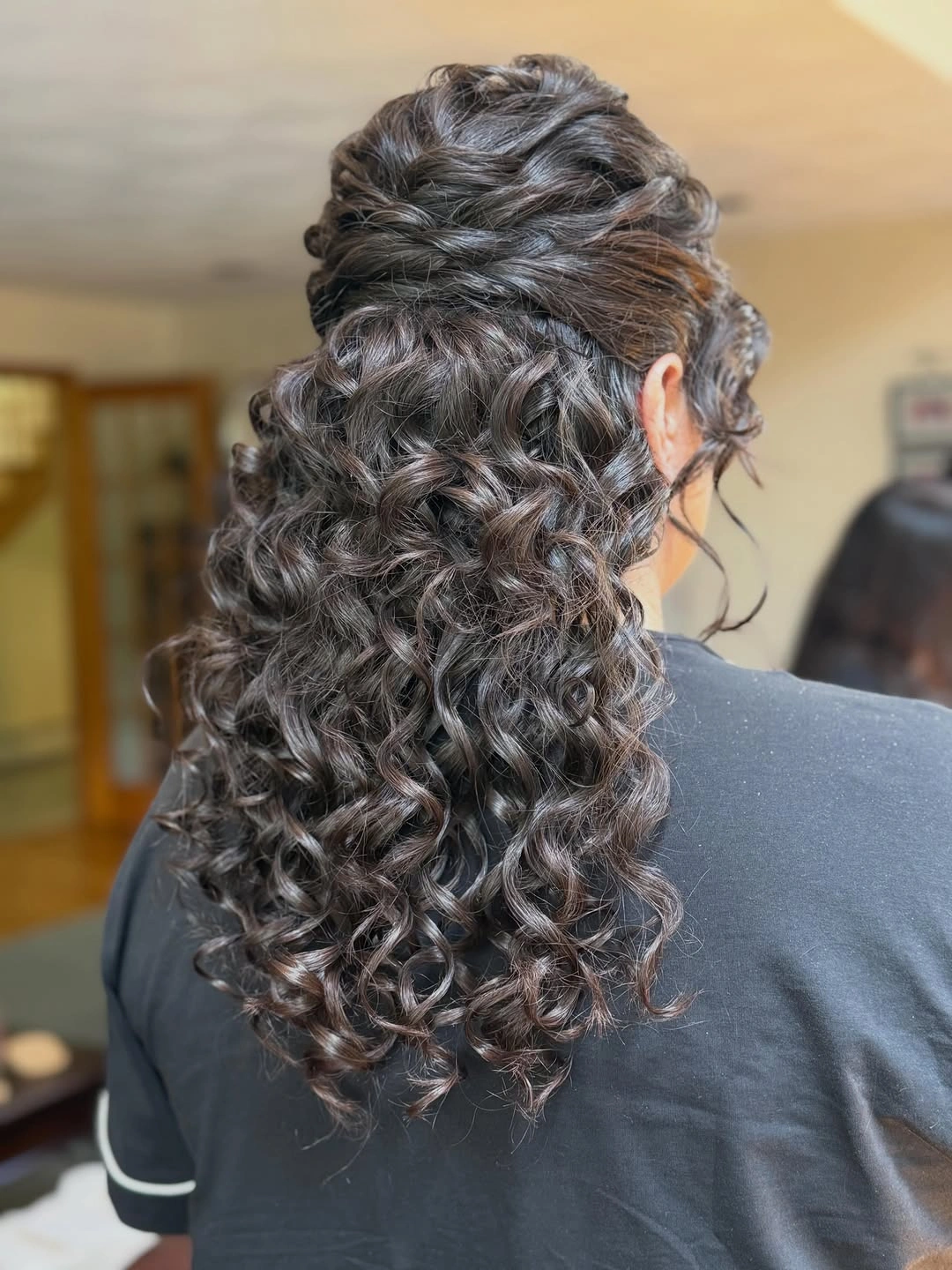 bridesmaid hairstyling Romantic Voluminous Half-Up Curls with Soft Texture