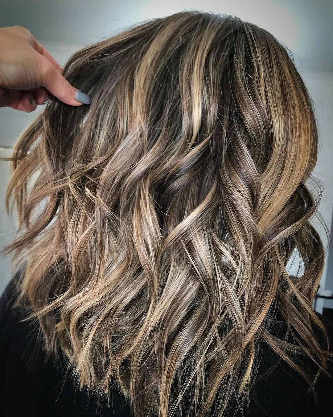 dirty blonde hair color Rich Dirty Blonde With High-Contrast Dimension
