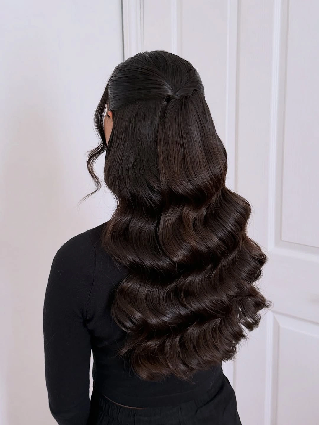 fall hairstyles 2026 Romantic Half-Up Waves for Elegant Autumn Evenings