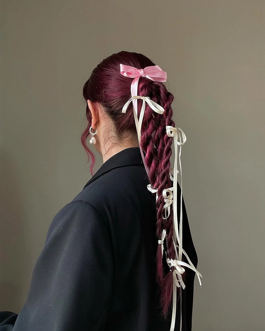 fall hairstyles 2026 Romantic Ribbon Braids That Bring Fairy-Tale Charm to Fall
