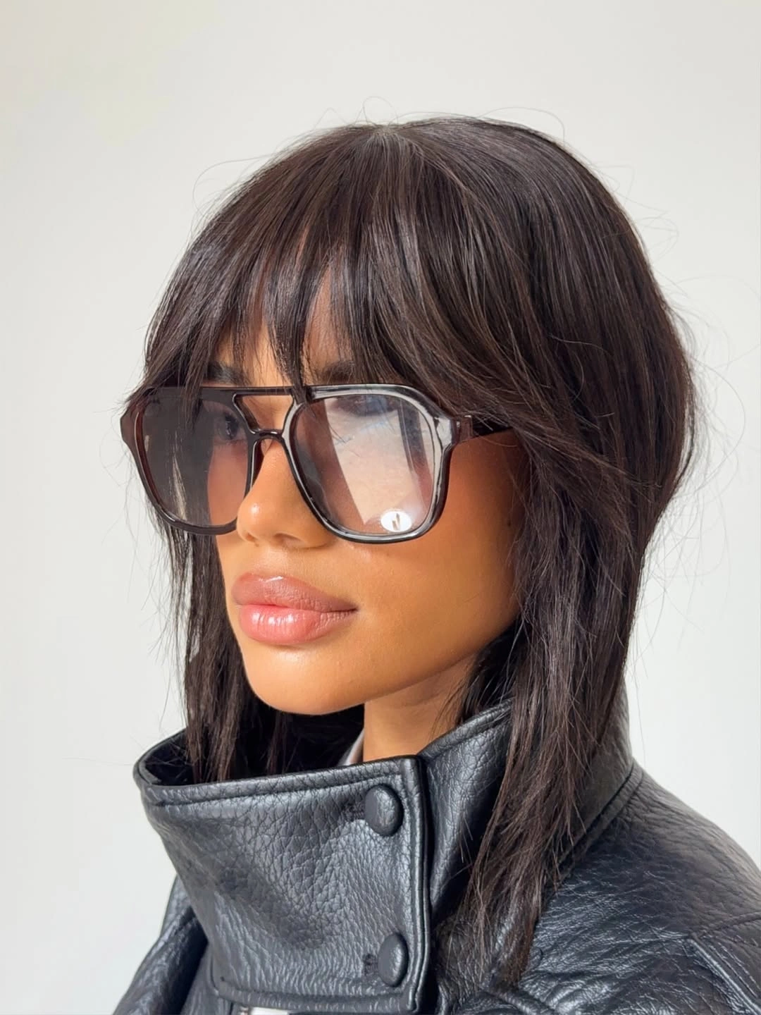 fall hairstyles 2026 Soft Shag Layers with Wispy Bangs for an Effortlessly Cool Fall Look