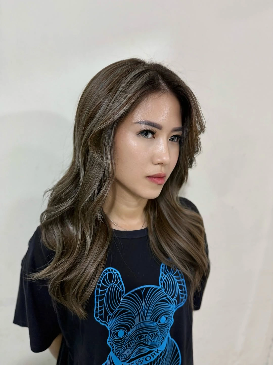 Fall hairstyles for office 2026 Dimensional Long Layers with Soft Office Waves