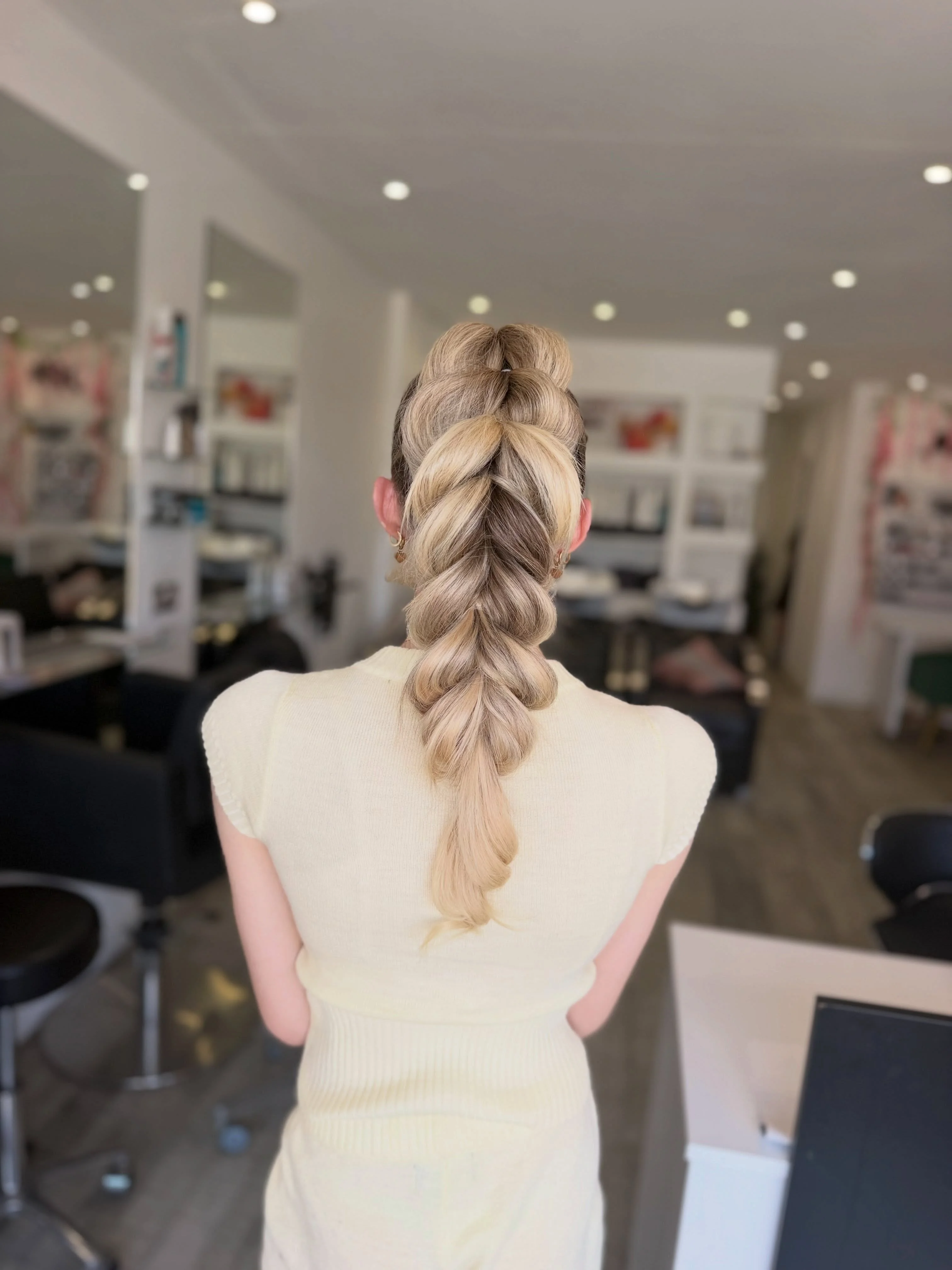Fall hairstyles for office 2026 Statement Bubble Braid for Confident Office Days