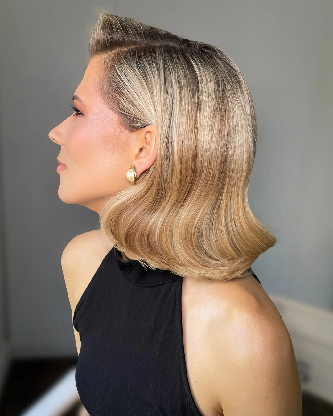 Fall hairstyles for wedding guests 2026 Modern Old Hollywood Bob With Sculpted Waves