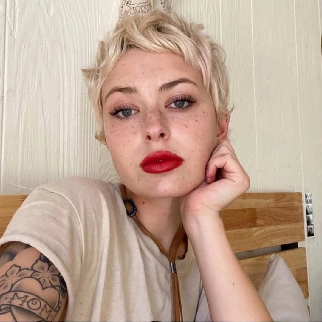 fall pixie haircut ideas 2026 Vintage Blonde Pixie With Soft French Texture