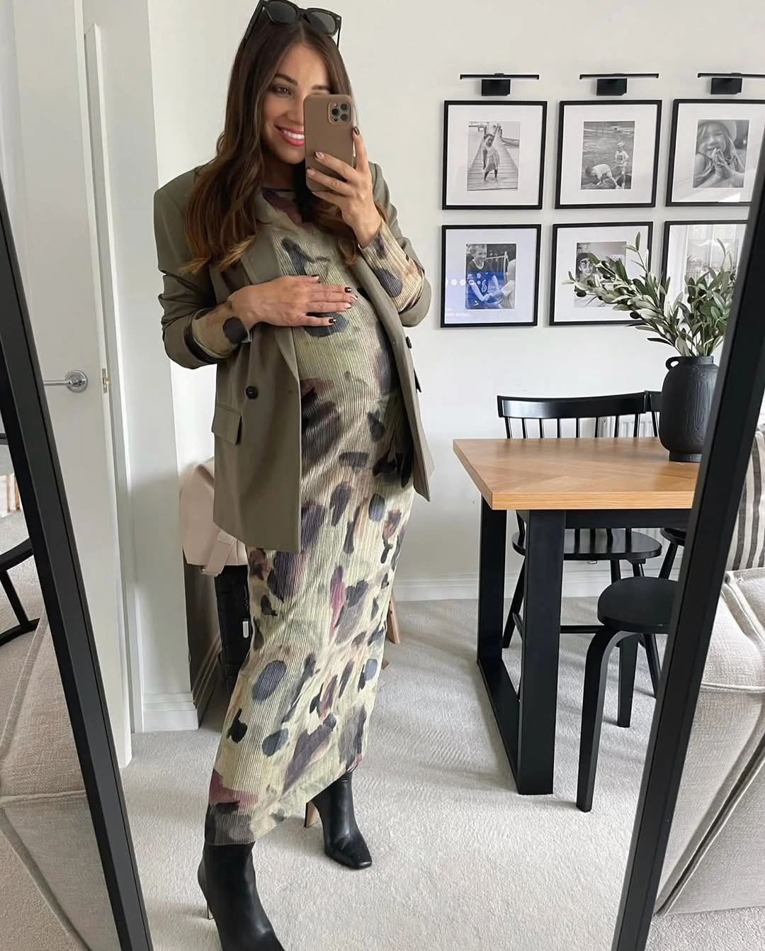 fall pregnancy outfits 2026 Printed Knit Dresses Bring Personality Into Office Dressing