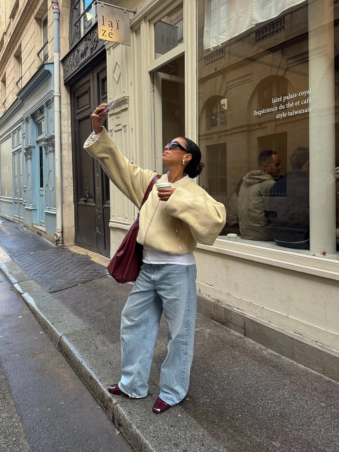 fall professional outfits women 2026 Relaxed Denim With Elevated Outerwear For Creative Office Days