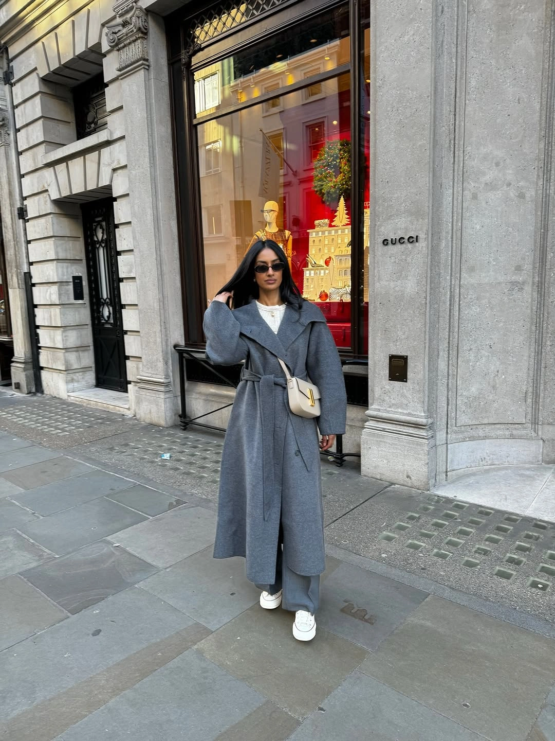 fall professional outfits women 2026 Soft Gray Layers That Make Commuting Feel Effortless