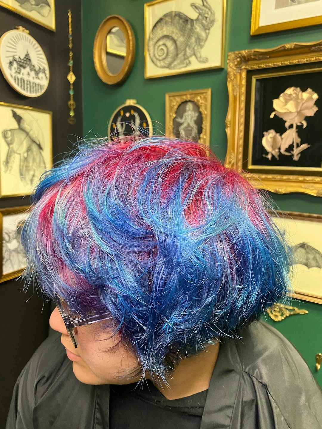 fall short haircuts 2026 Galaxy Blue Layered Crop With Fantasy Color Blend