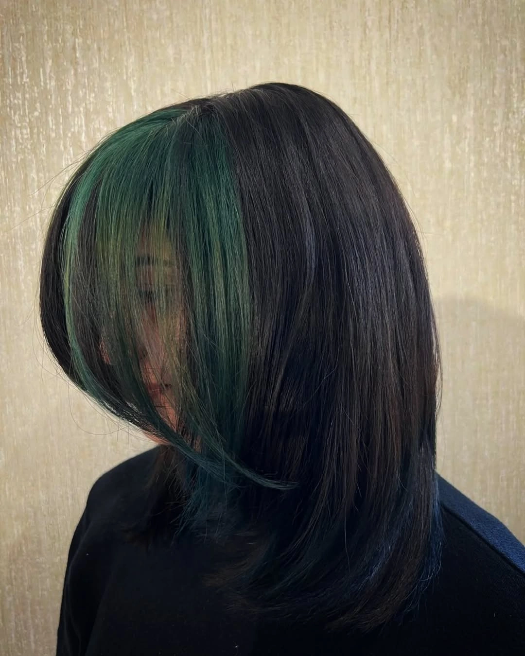 Hair Lowlights: Color Ideas and Inspiration Deep Midnight Bob With Creative Emerald Dimension