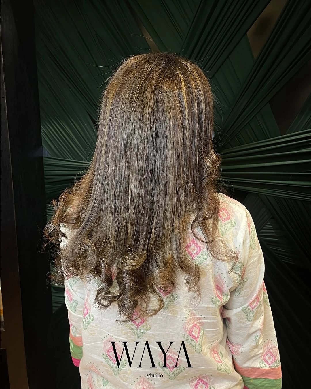 Hair Lowlights: Color Ideas and Inspiration Glossy Chestnut Layers With Elegant Brunette Depth
