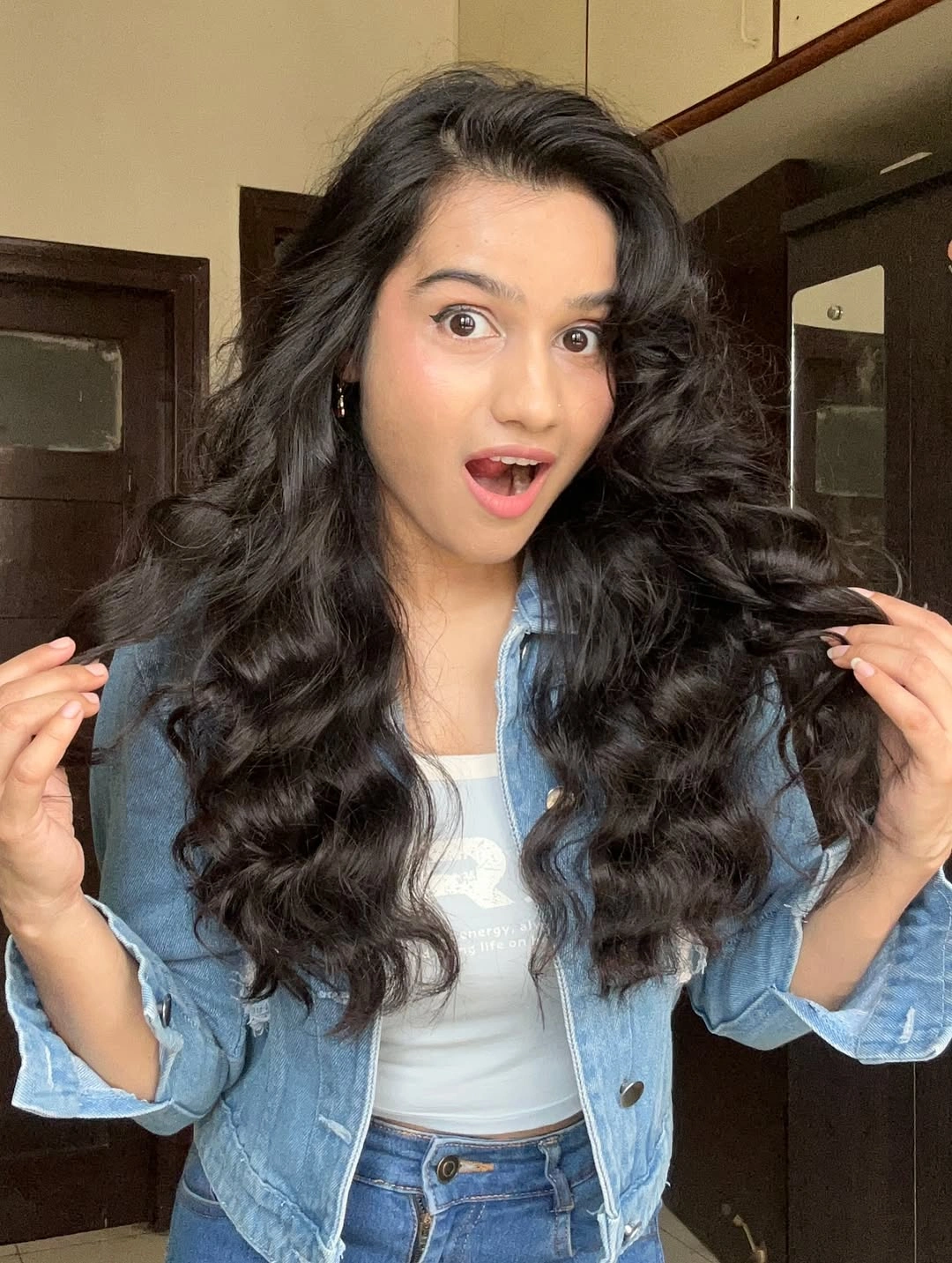 heatless curls hairstyle Glossy Hollywood Waves Without Heat