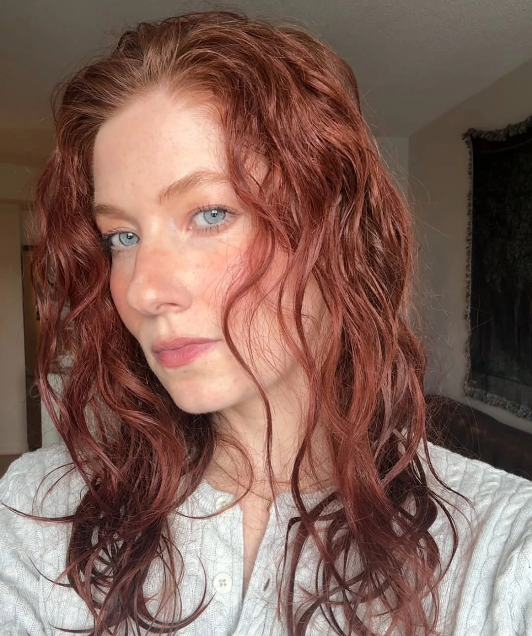 heatless curls hairstyle Soft Copper Waves with Natural Heatless Texture