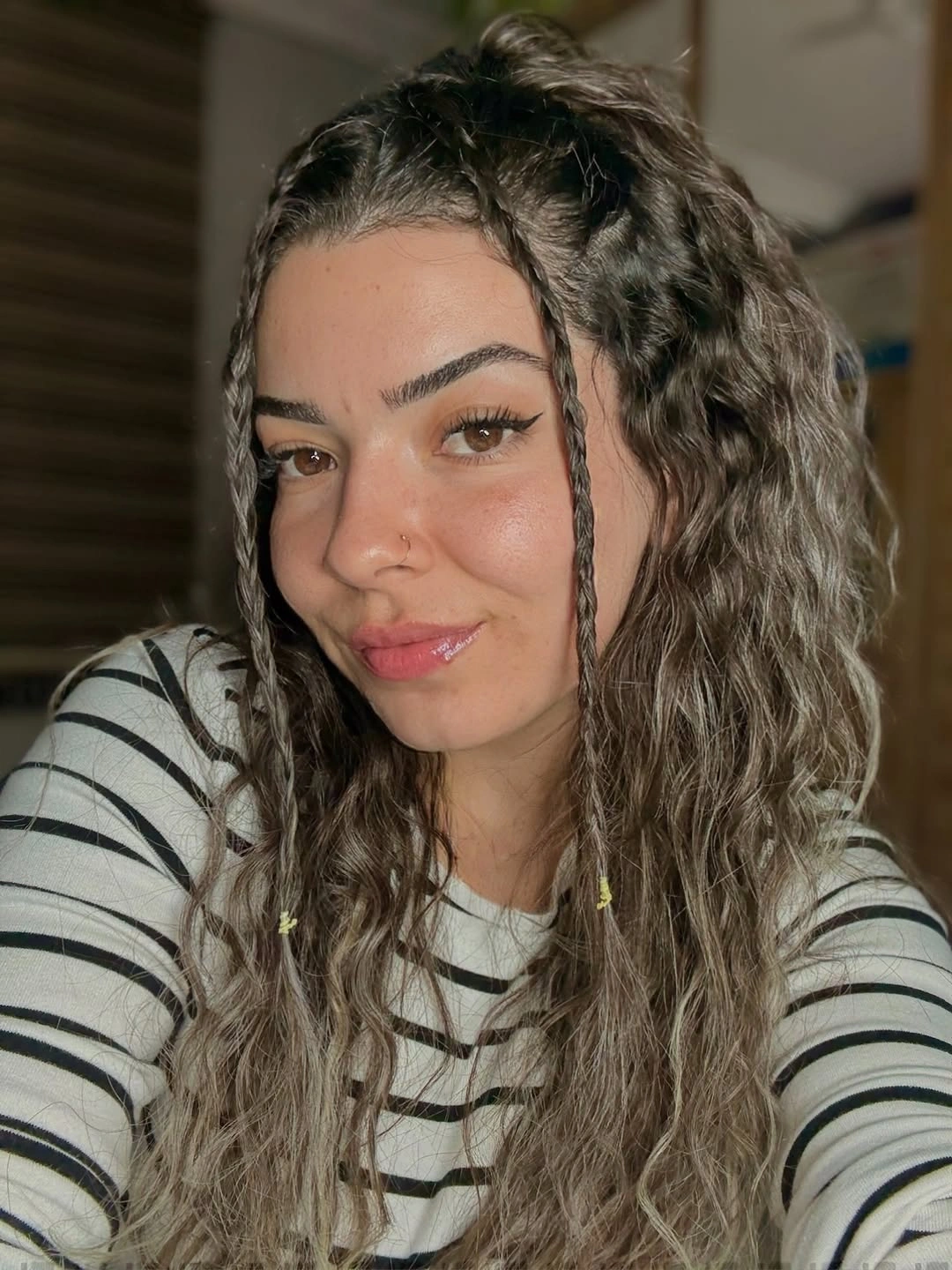 heatless curls hairstyle Relaxed Beach Texture with Face-Framing Twists