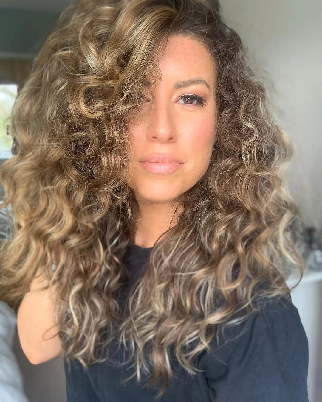 heatless curls hairstyle Full Romantic Curls with Dimensional Movement