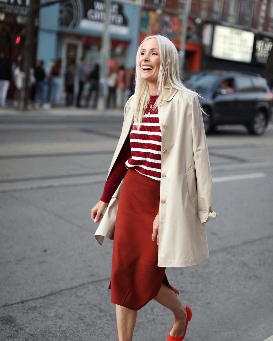 knit skirt outfits fall 2026 Warm Rust Knit Skirt Styled With a Classic Trench Coat